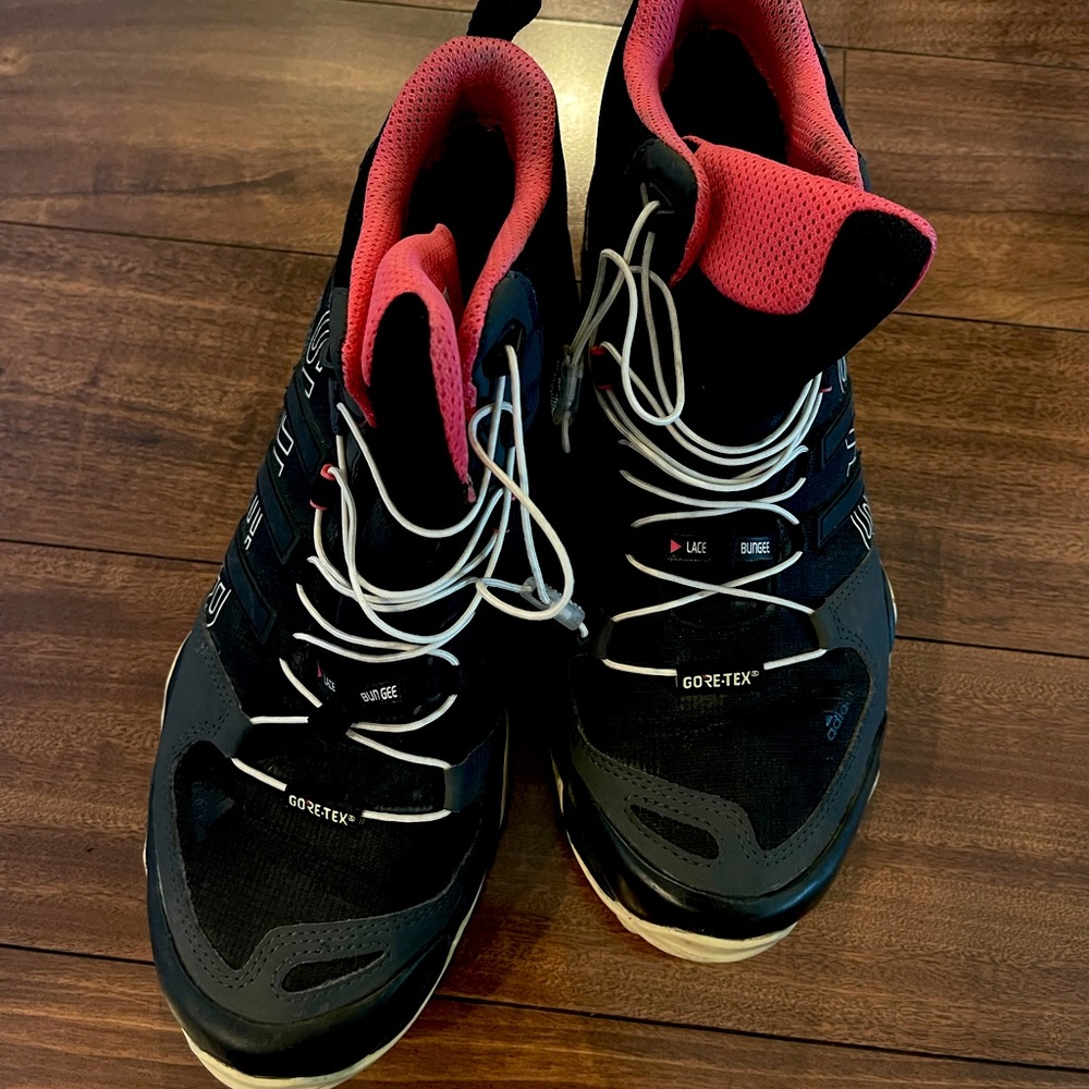 Adidas gortex hiking boots